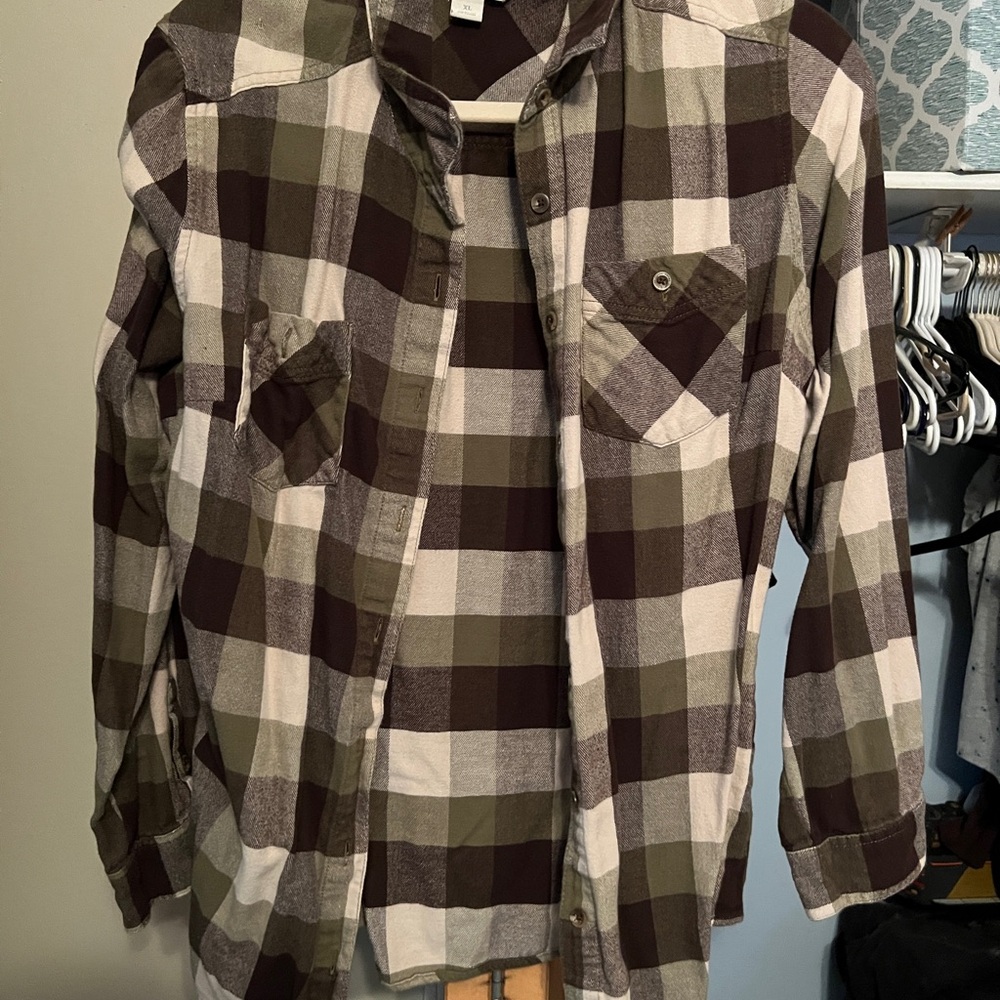 Women’s ' Plaid Button-Up Shirt - Brown & Olive